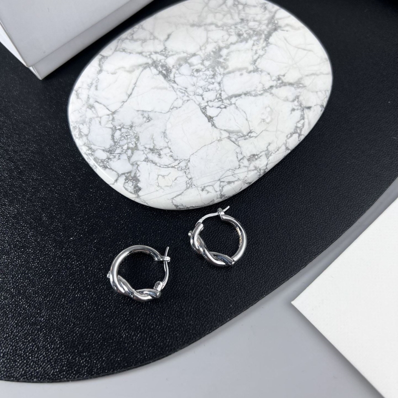 Ce**e earrings